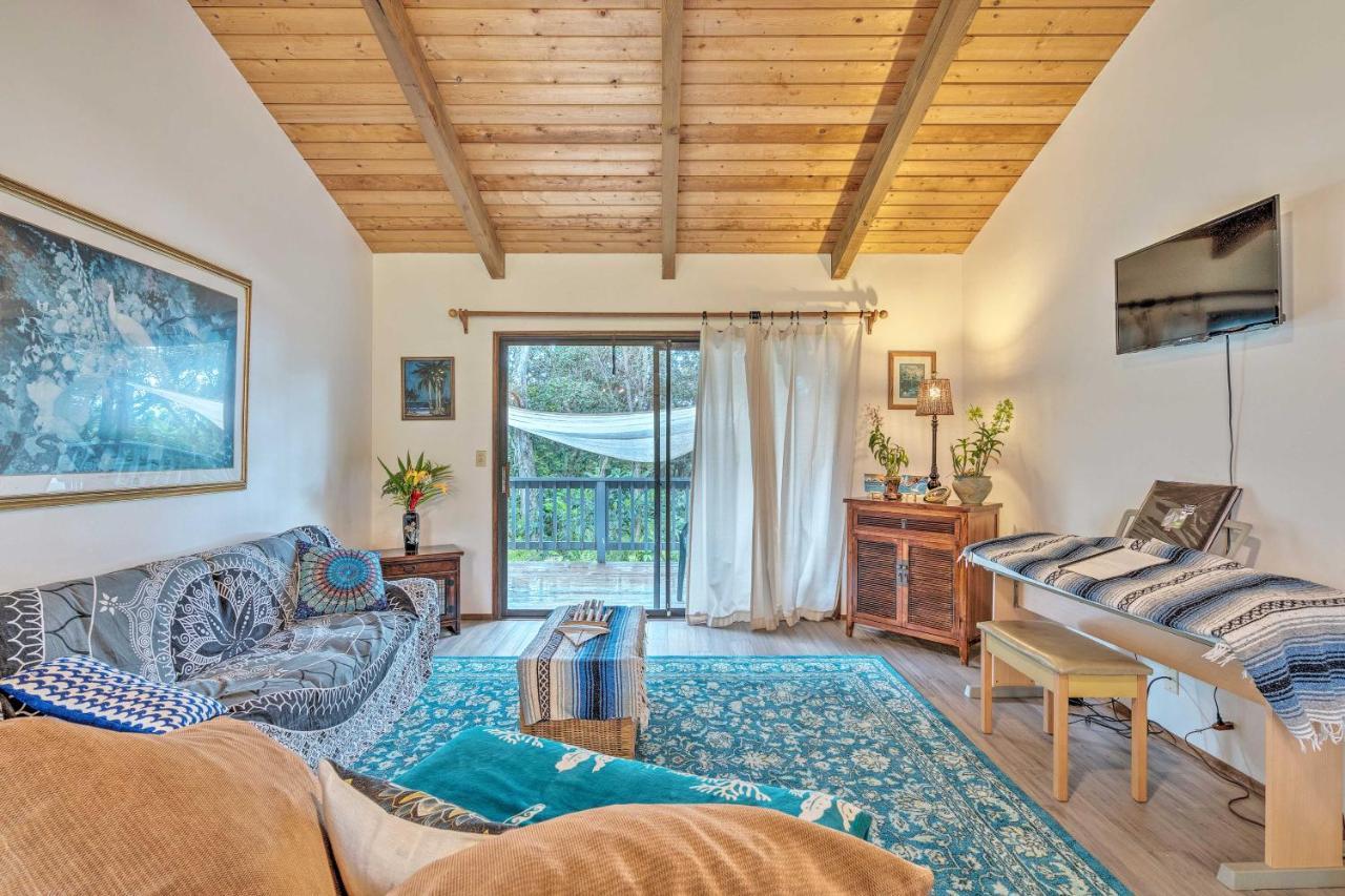 Peaceful Abode With Deck, 13 Mi To Black Sand Beach! Naalehu Exterior foto
